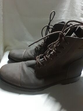 Dockers. Men's Brown Lace-Up Leather Boots